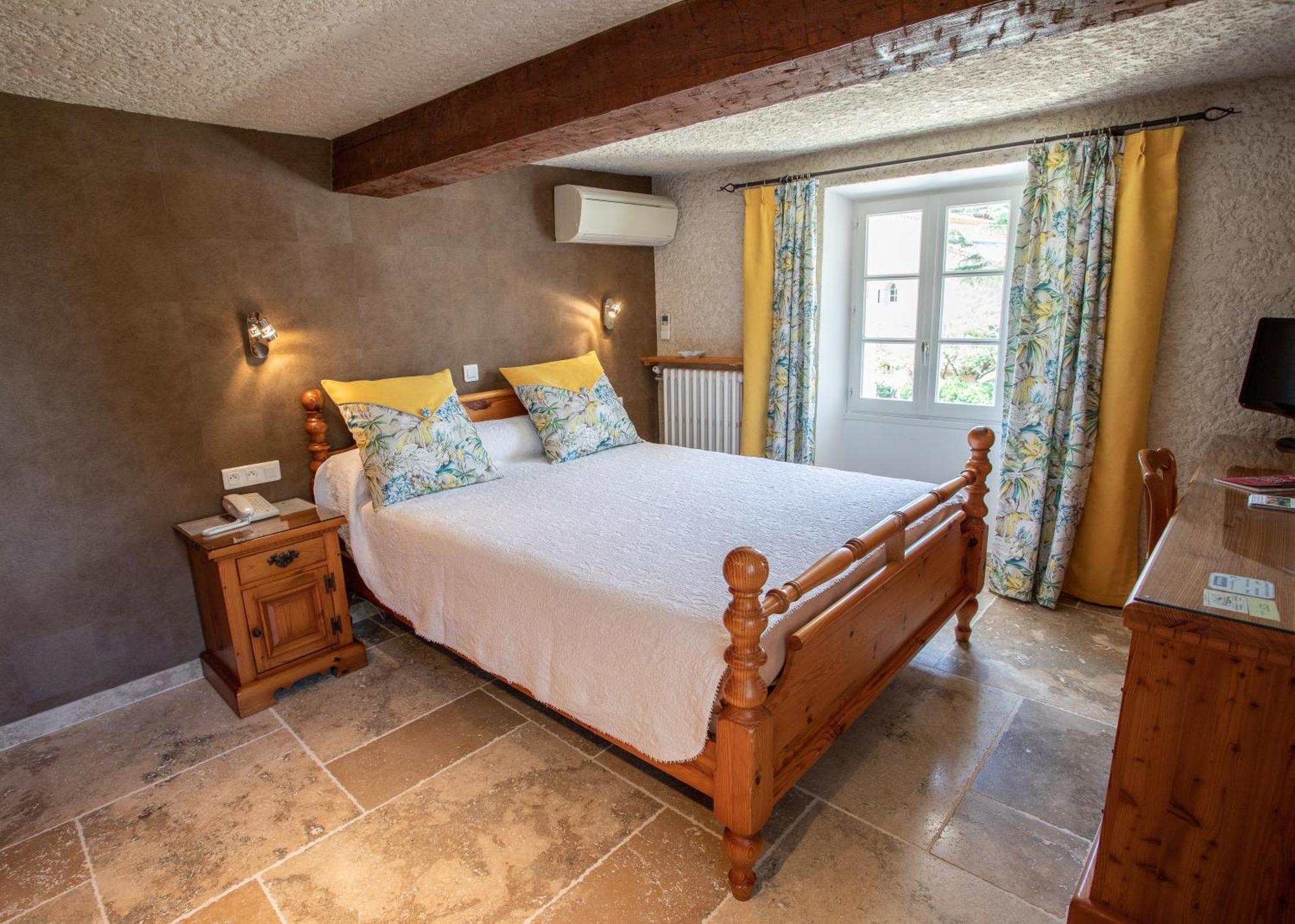 L' Escapade Hotel & Restaurant Le Pradet Εξωτερικό φωτογραφία