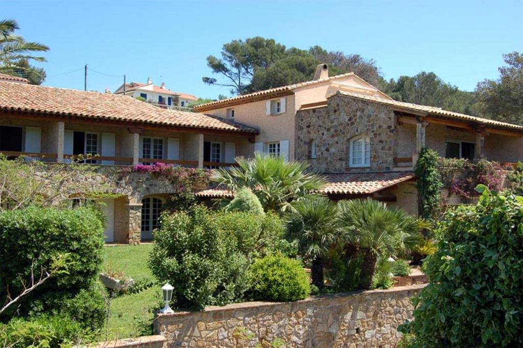 L' Escapade Hotel & Restaurant Le Pradet Εξωτερικό φωτογραφία