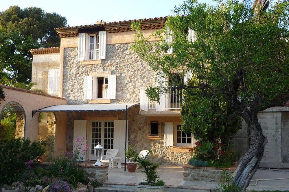 L' Escapade Hotel & Restaurant Le Pradet Εξωτερικό φωτογραφία