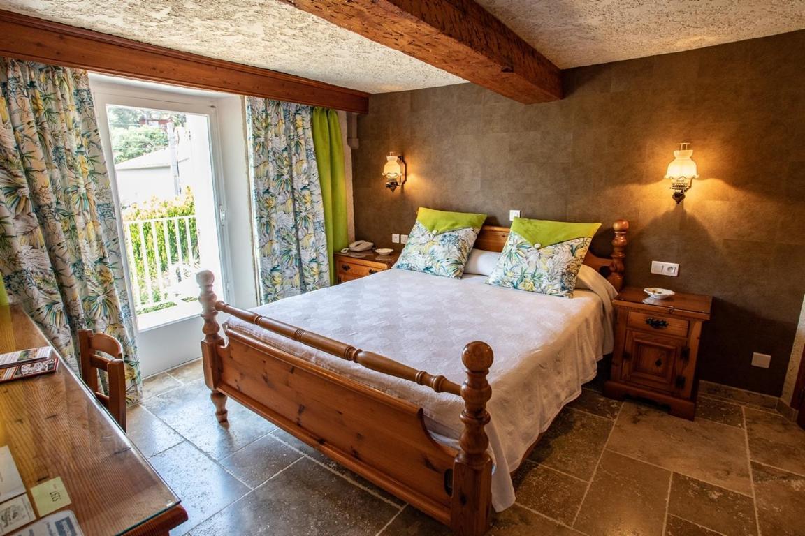 L' Escapade Hotel & Restaurant Le Pradet Εξωτερικό φωτογραφία